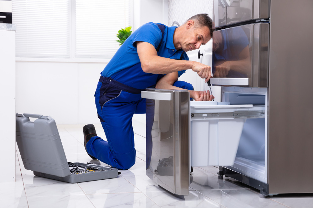 How Professional Repairs Extend the Life of Your Freezer