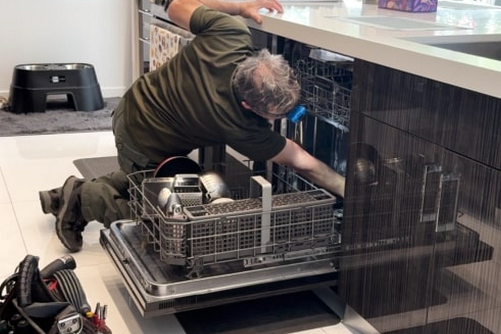 What Should I Do If My Dishwasher Is Leaking?
