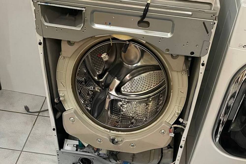 LG Washer Leak Repair in Sherman Oaks, CA