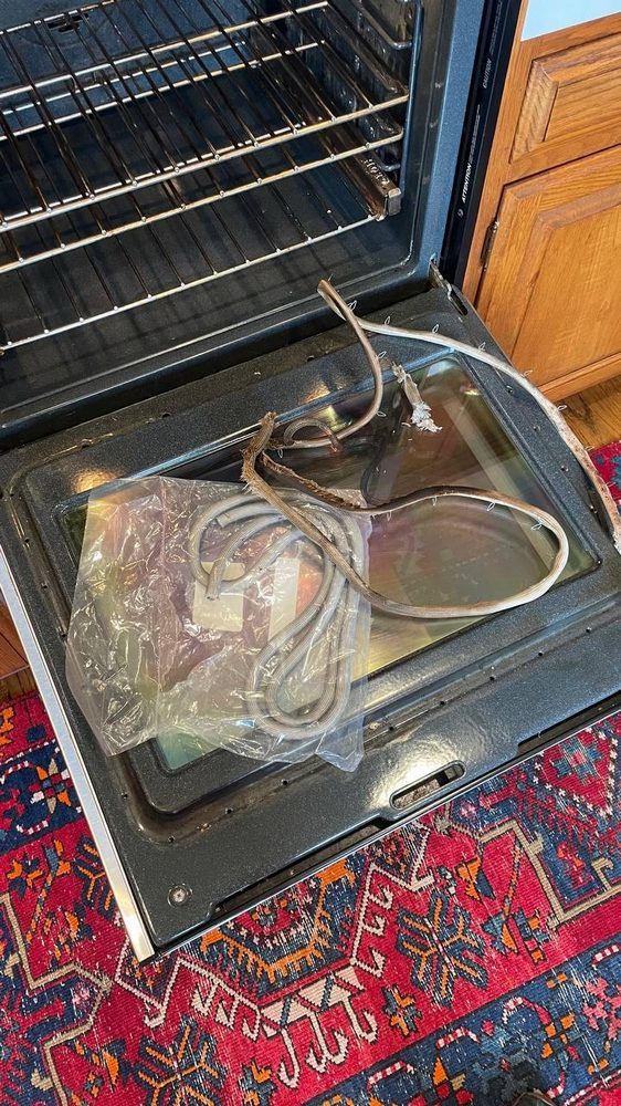 Thermador Double Oven Door Seal Replacement in Los Angeles, CA (6)