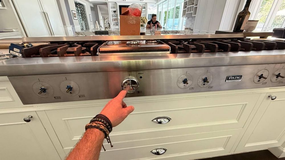 Viking Range Thermostat & Knob Replacement, Decorative Panel Repair in Los Angeles, CA (6)