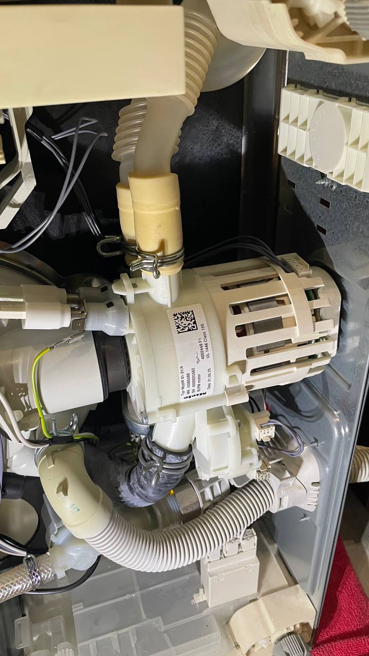Miele Dishwasher Circulation Pump Replacement in La Cañada Flintridge, CA (2)