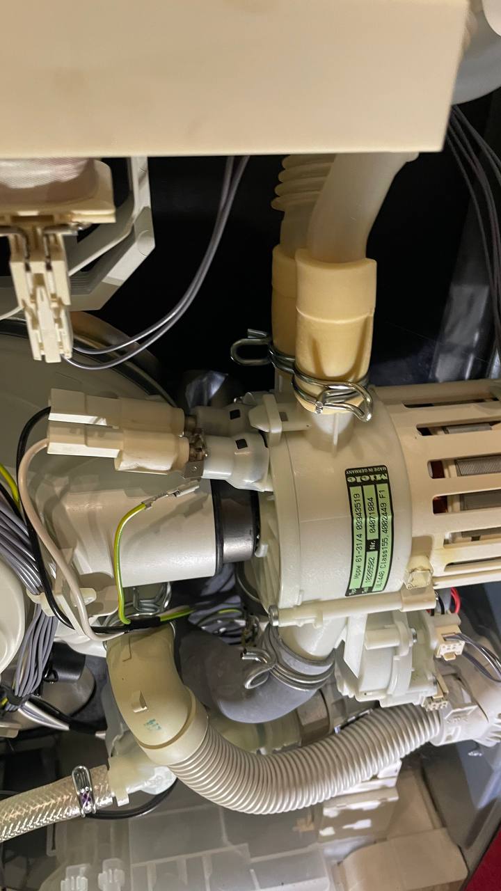 Miele Dishwasher Circulation Pump Replacement in La Cañada Flintridge, CA (6)